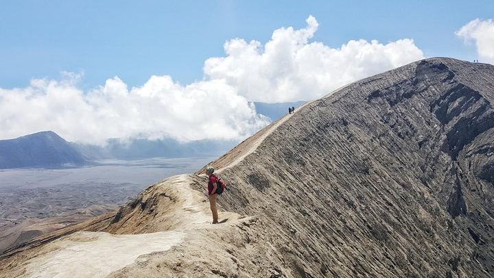 Private Bromo Sunrise, Crater Hike and Madakaripura Waterfall from Malang or Surabaya (2/9)