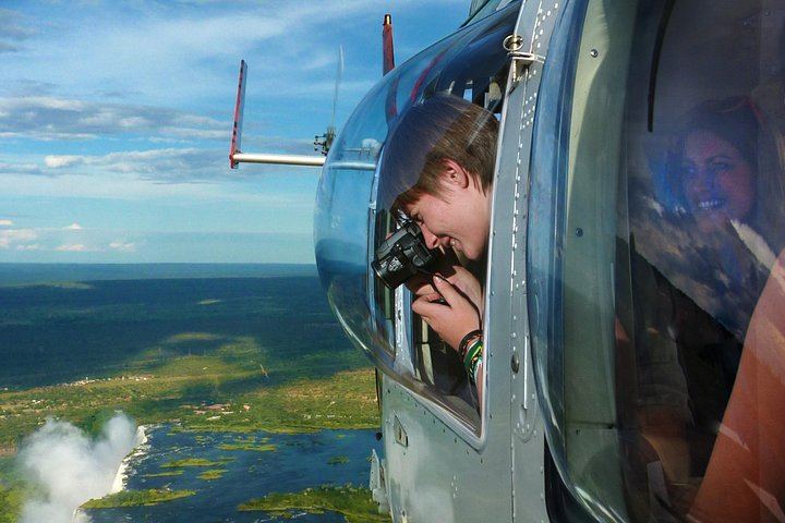 15 Minute Helicopter Flight over Victoria Falls, Zimbabwean Side, Park Fees Included (1/6)