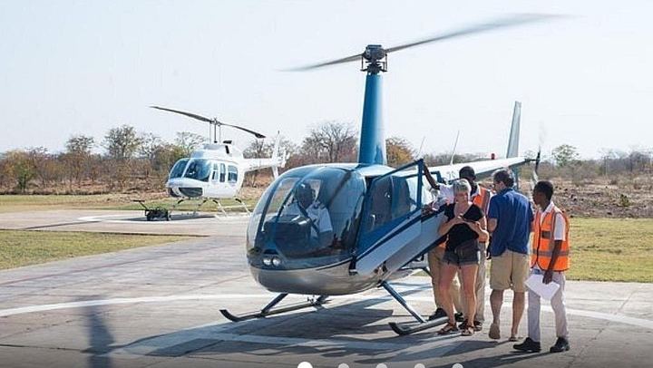 15 Minute Victoria Falls Helicopter Flight in a Bell Long Ranger or Robinson 44, Zimbabwe (4/12)