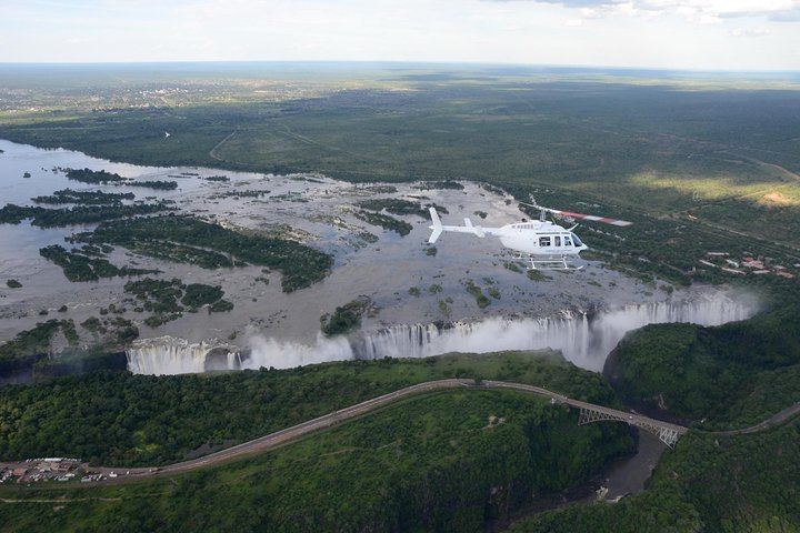 15 Minute Victoria Falls Helicopter Flight in a Bell Long Ranger or Robinson 44, Zimbabwe (1/12)