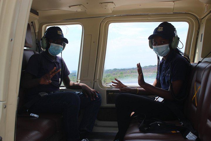 15 Minute Victoria Falls Helicopter Flight in a Bell Long Ranger or Robinson 44, Zimbabwe (9/12)
