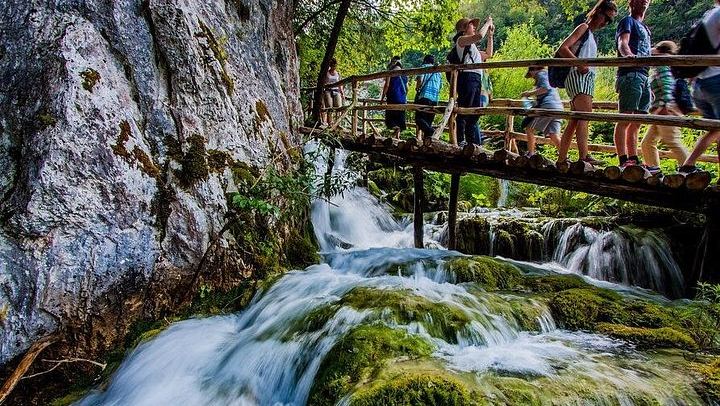 Plitvice Lakes from Zadar with Pre-Booked Gate 1 Tickets, Boat, Train and Free Time (4/12)