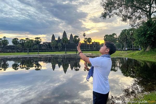 2-Day Angkor Wat Sunrise and Kulen Waterfall Tour with Picnic Lunch and Kulen Ticket