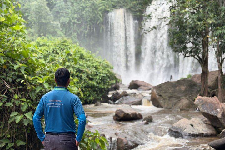 2-Day Angkor Wat Sunrise and Kulen Waterfall Tour with Picnic Lunch and Kulen Ticket (8/12)