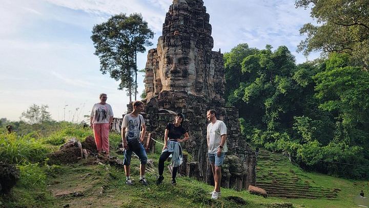 2-Day Angkor Sunrise, Kulen Waterfall, Beng Mealea and Kampong Phluk Tour with Meals (1/12)