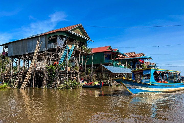 2-Day Angkor Sunrise, Kulen Waterfall, Beng Mealea and Kampong Phluk Tour with Meals (6/12)