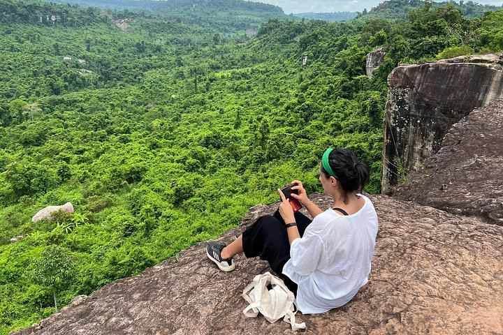 2-Day Angkor Wat Sunrise, Phnom Kulen, Kampong Phluk and Tonle Sap Tour by Private Vehicle (1/12)