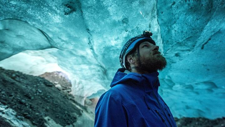 2-Day South Coast Tour with Skaftafell Glacier Hike, Blue Ice Cave and Jokulsarlon (1/9)