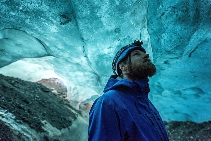 2-Day South Coast Tour with Skaftafell Glacier Hike, Blue Ice Cave and Jokulsarlon (1/9)