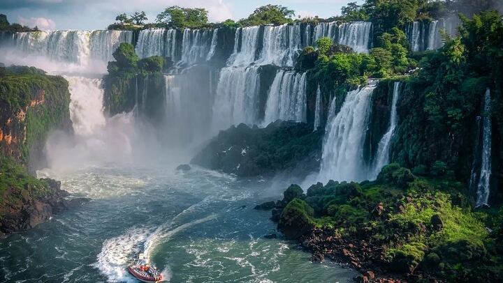 2-Day Iguazu Falls Package from Buenos Aires, Optional Flights, Hotel and Park Fees (1/11)