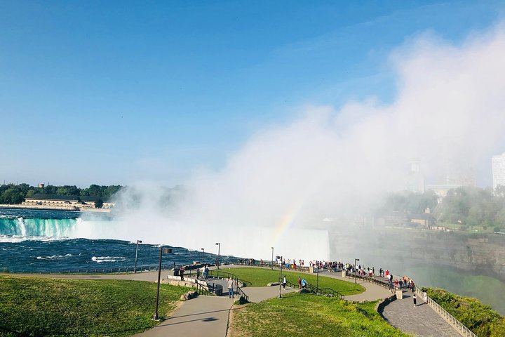 Washington DC to Niagara Falls Small-Group 2-Day Tour: Falls Overnight, Corning Glass (5/12)