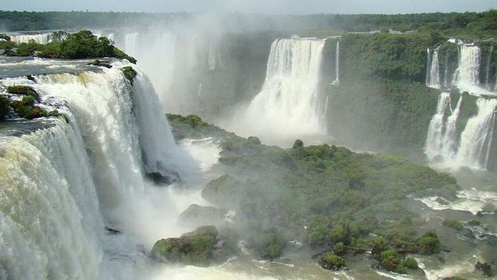 Private 2-Day Iguazu Falls Tour with Accredited Guide, Parking and Park Vehicle Access (2/12)