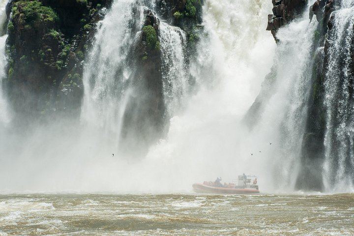 Private 2-Day Iguazu Falls Tour with Accredited Guide, Parking and Park Vehicle Access (11/12)