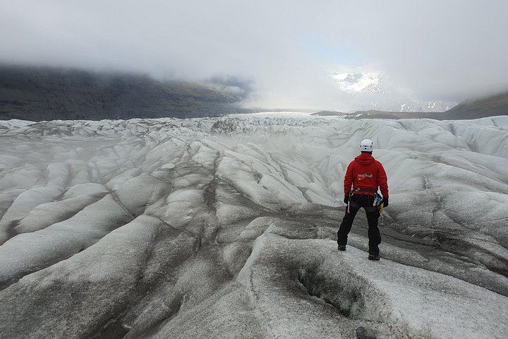2-Day South Coast Tour: Solheimajokull Glacier Hike, Jokulsarlon, Fjadrargljufur (9/12)
