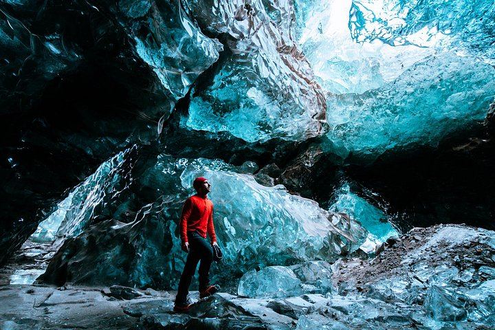 2-Day Crystal Ice Cave, Jokulsarlon and Diamond Beach Tour with Aurora Watch (9/9)