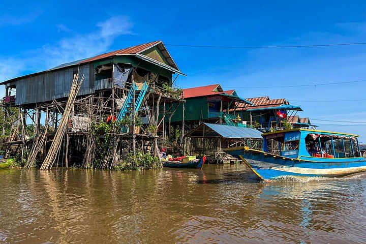 2-Day Shared Tour of Angkor Sunrise, Baphuon, Kulen Cliff, Beng Mealea and Kampong Phluk (2/12)