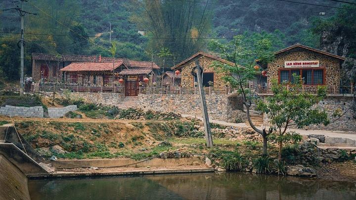 Ban Gioc Waterfall 2-Day Limousine Trip from Hanoi, Groups of 6 to 8, Border Road (4/12)