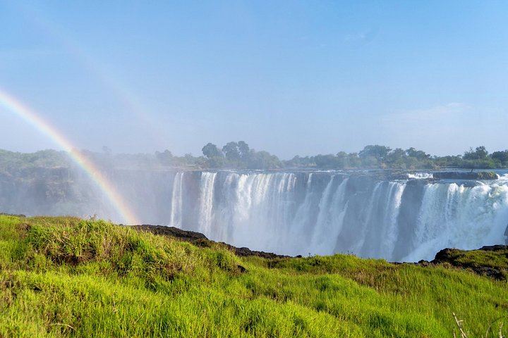 Private Two-Hour Victoria Falls Tour of Zambian Viewpoints, Guides in Four Languages (3/4)