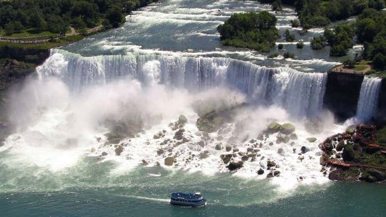 Niagara Falls 2 or 3-Day Tour from NYC with Finger Lakes, Toronto and Thousand Islands (2/10)