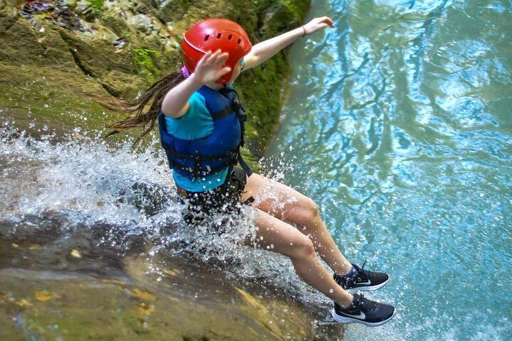 Damajagua Small-Group Cruise Excursion with Lunch, RV Tours DR, Amber Cove, Taino Bay (12/12)