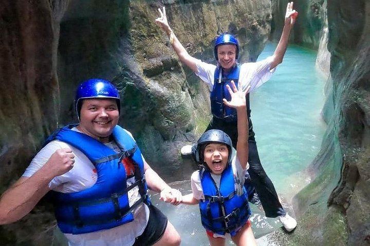 Damajagua Small-Group Cruise Excursion with Lunch, RV Tours DR, Amber Cove, Taino Bay (5/12)