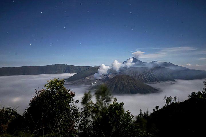 Two-Day Tumpak Sewu Falls and Bromo Sunrise Trip with Overnight Near Bromo (1/12)