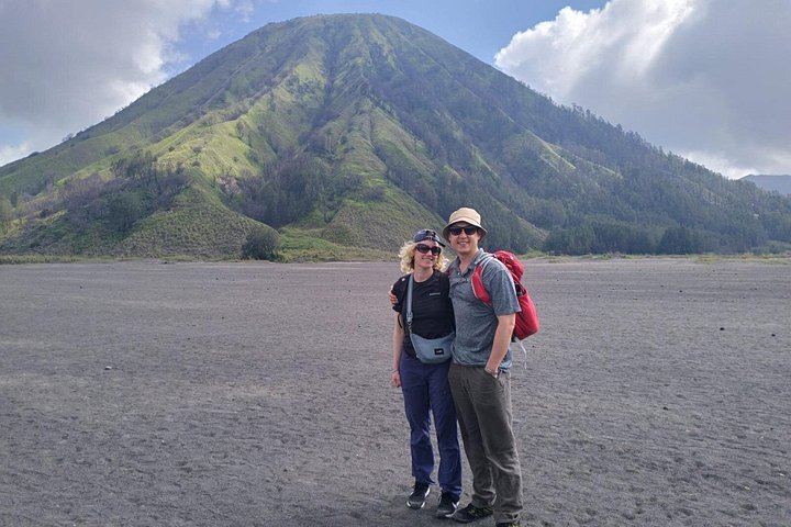 Two-Day Tumpak Sewu Falls and Bromo Sunrise Trip with Overnight Near Bromo (3/12)