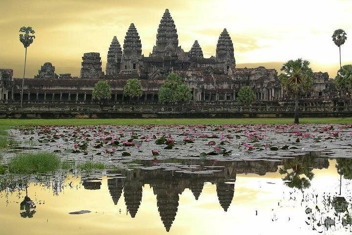 3-Day Angkor Small and Grand Circuit, Kulen Waterfall and Roluos Group Temples Tour (8/12)