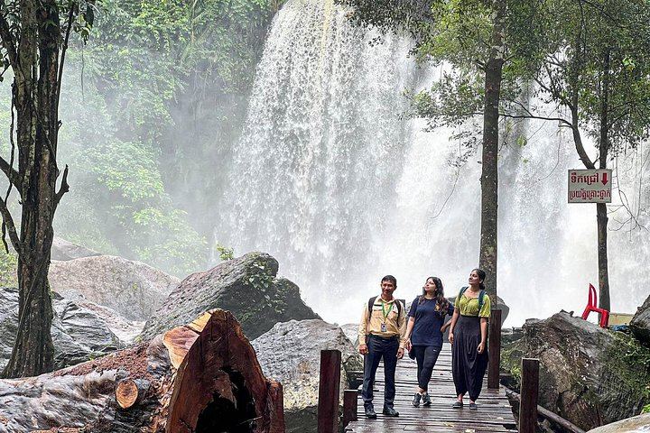 Private 3-Day Angkor, Kulen Waterfall, Beng Mealea and Kampong Phluk Tour with Meals (8/12)