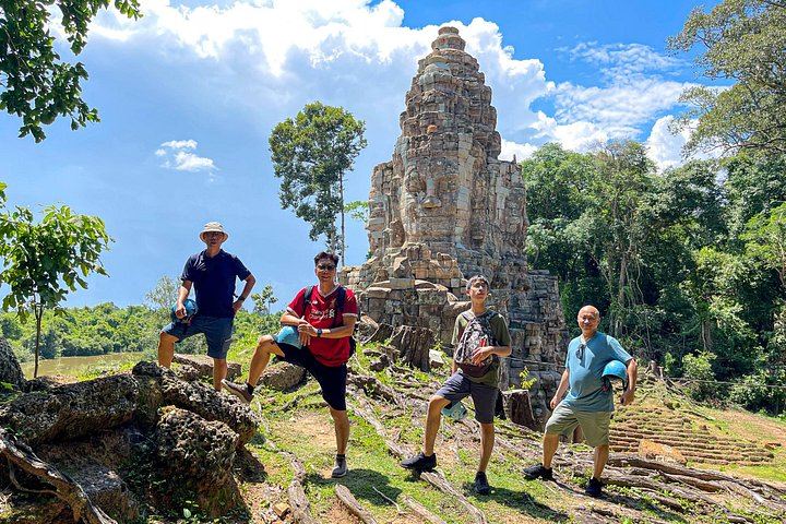 Private 3-Day Angkor, Kulen Waterfall, Beng Mealea and Kampong Phluk Tour with Meals (4/12)