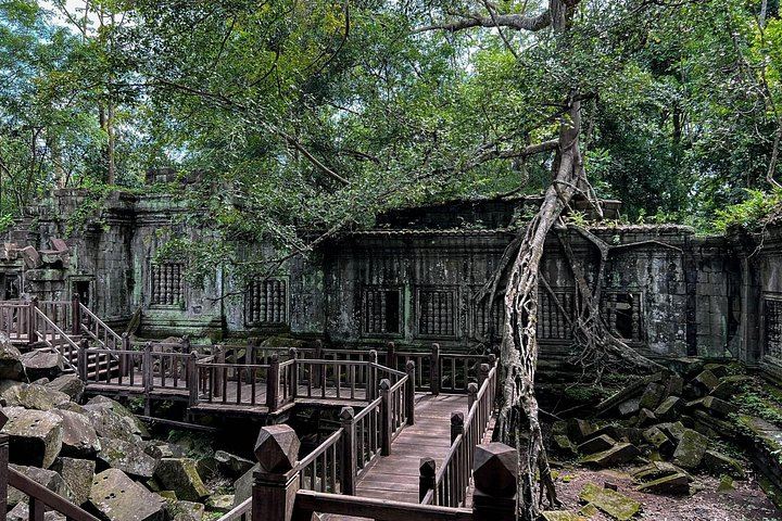 Private 3-Day Angkor, Kulen Waterfall, Beng Mealea and Kampong Phluk Tour with Meals (11/12)