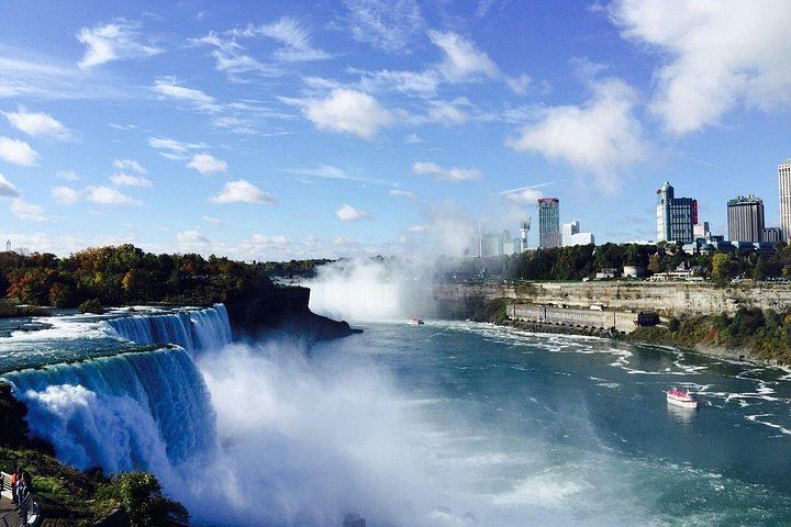3-Day Niagara Falls and Boston Tour from New York with Corning Glass and Harvard (1/12)
