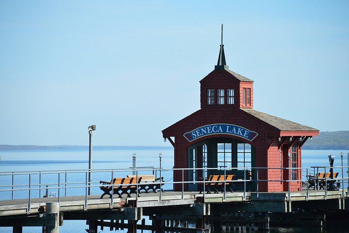3-Day Niagara Falls and Boston Tour from New York with Corning Glass and Harvard (6/12)
