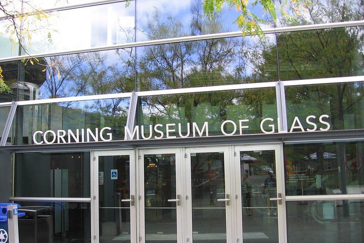 3-Day Niagara Falls and Boston Tour from New York with Corning Glass and Harvard (8/12)