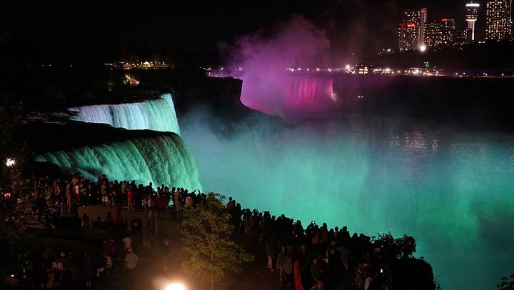 3-Day Niagara Falls and Boston Tour from New York with Corning Glass and Harvard (3/12)