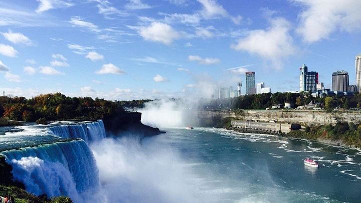 3-Day Niagara Falls and Boston Tour from New York with Corning Glass and Harvard (1/12)
