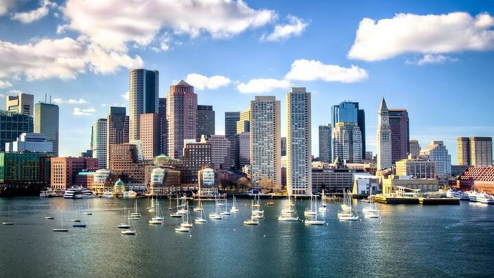 3-Day Niagara Falls and Boston Tour from New York with Corning Glass and Harvard (4/12)
