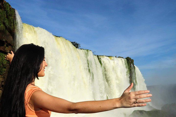 3-Day Iguassu Falls Package with 2 Hotel Nights in Foz do Iguacu, Itaipu Dam and Lunch (6/12)