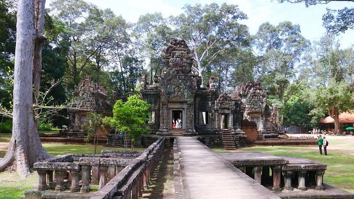 3-Day Angkor Temples, Phnom Kulen, Beng Mealea and Tonle Sap Tour with Two Lunches (1/12)