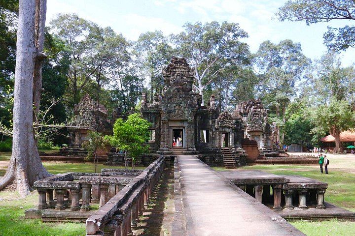 3-Day Angkor Temples, Phnom Kulen, Beng Mealea and Tonle Sap Tour with Two Lunches (1/12)