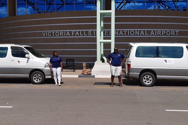 Victoria Falls 3-Day Hotel Package With Dinner Cruise and Boma Dinner Show (3/5)