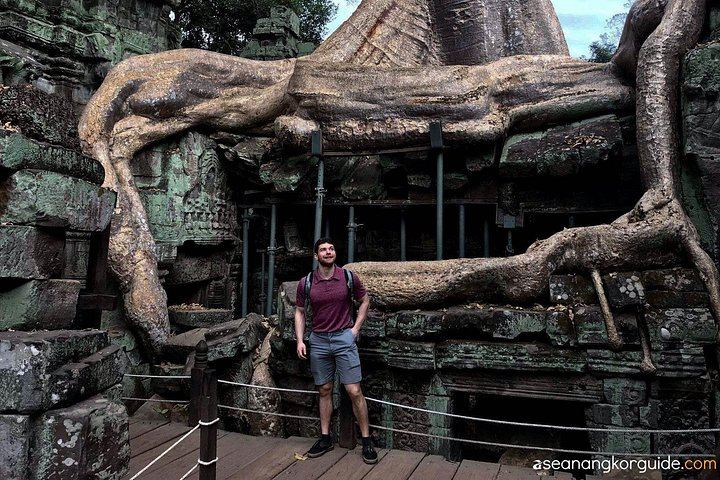 Private 3-Day Angkor Thom, Banteay Srei, Kulen Waterfall and Kampong Phluk Tour with Guide (12/12)