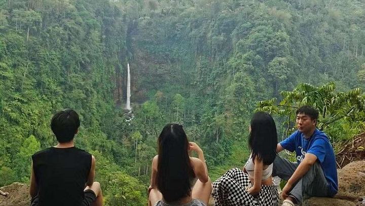 Three-Day Private Tour from Surabaya to Tumpak Sewu, Bromo and Ijen Blue Fire (4/12)