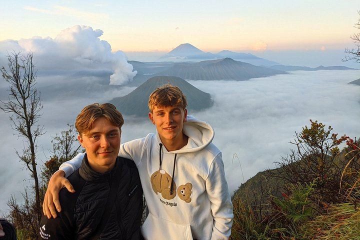Three-Day Private Tour from Surabaya to Tumpak Sewu, Bromo and Ijen Blue Fire (7/12)