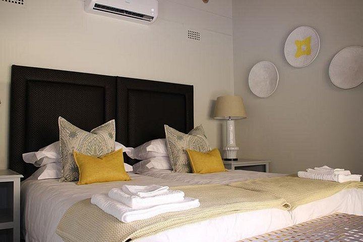 Victoria Falls 3-Day Safari at Shearwater Explorers Village With Lookout Cafe Lunch (11/12)