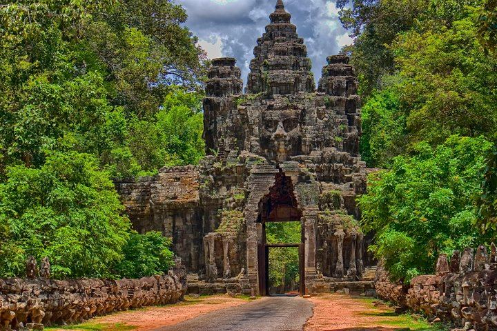 4-Day Angkor Circuits, Phnom Kulen, Roluos, Koh Ker and Beng Mealea Temple Tour (5/8)