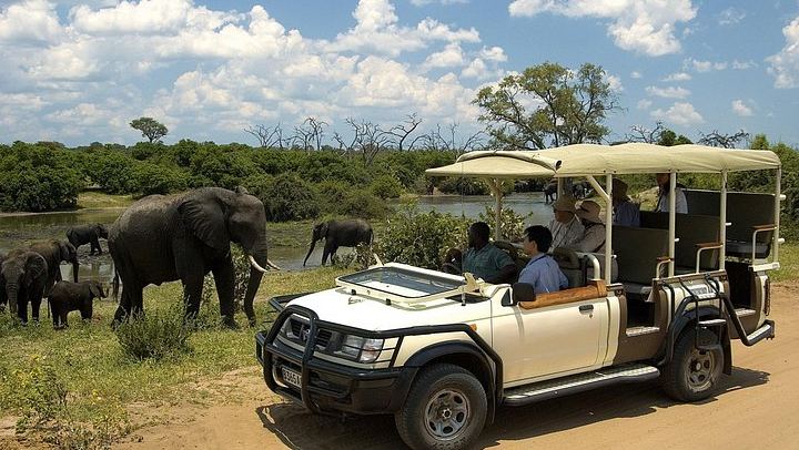 Victoria Falls 3-Day Safari With Zambezi Dinner Cruise and Nakavango Bush BBQ (1/12)