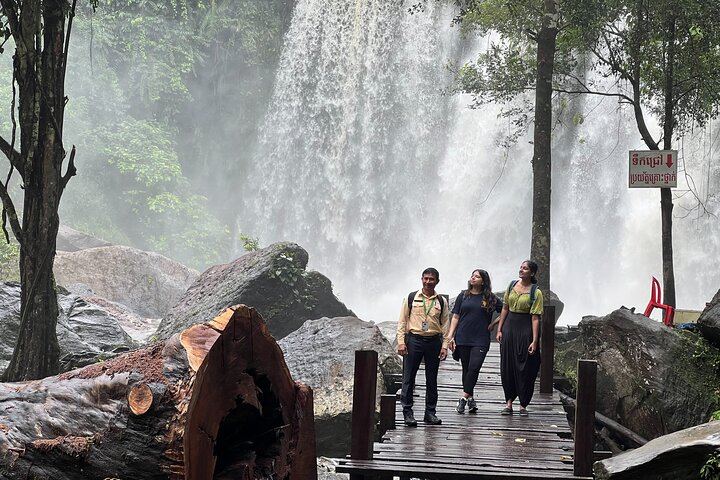 4-Day Angkor Wat, Koh Ker, Beng Mealea, Kulen Waterfall and Kampong Phluk Tour (5/12)