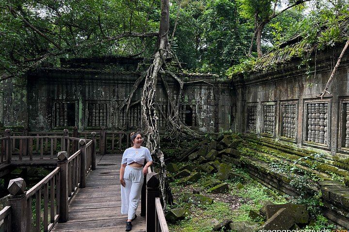 4-Day Angkor Wat, Koh Ker, Beng Mealea, Kulen Waterfall and Kampong Phluk Tour (7/12)