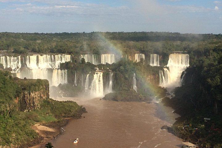4-Day Iguassu Falls Package with 3 Hotel Nights, Itaipu Dam, Lunch and Airport Transfers (1/12)